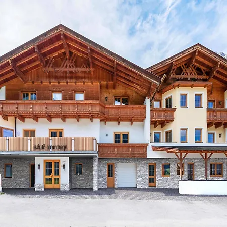 Apartment Group In Stubaital With Storage Neustift im Stubaital