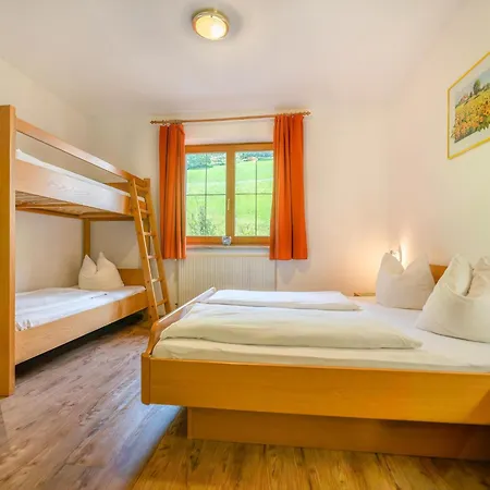 Neustift Near Stubai Lift ノイシュティフト・イム・シュトゥーバイタール