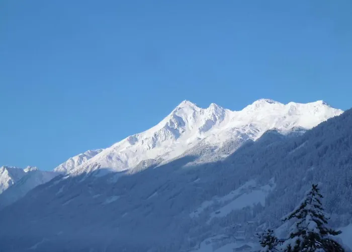 Neustift Near Stubai Lift * Нойштіфт-ім-Штубайталь