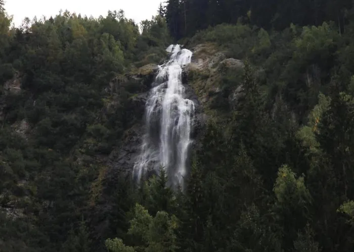 Апартаменти Neustift Near Stubai Lift Нойштіфт-ім-Штубайталь